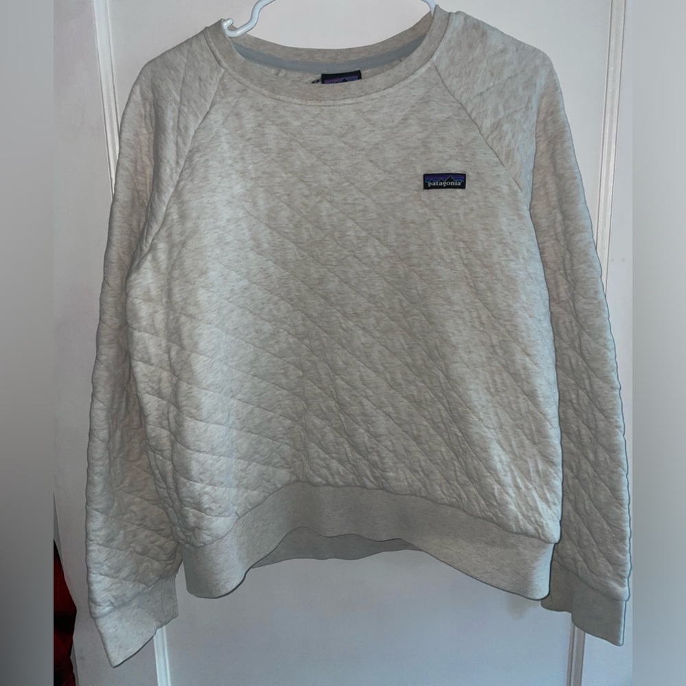 Womens Patagonia quilted crew neck